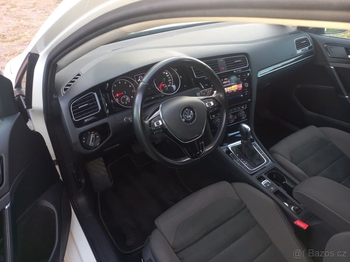2019 Volkswagen GOLF - 13