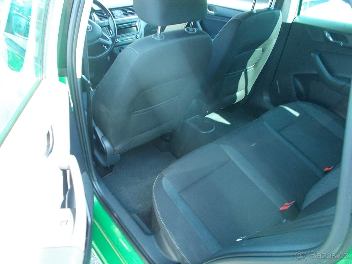 2014 Škoda RAPID - 13