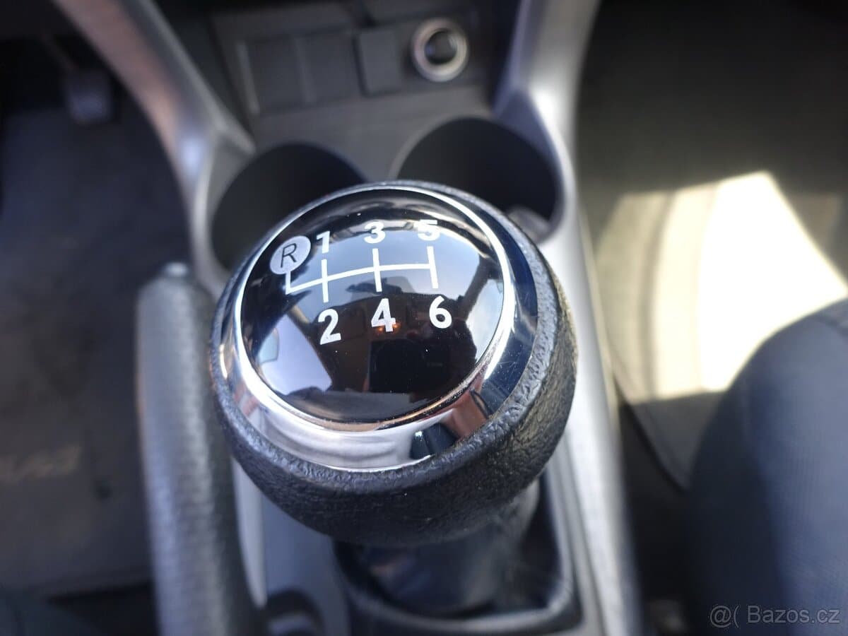 2006 Toyota RAV4 - 13