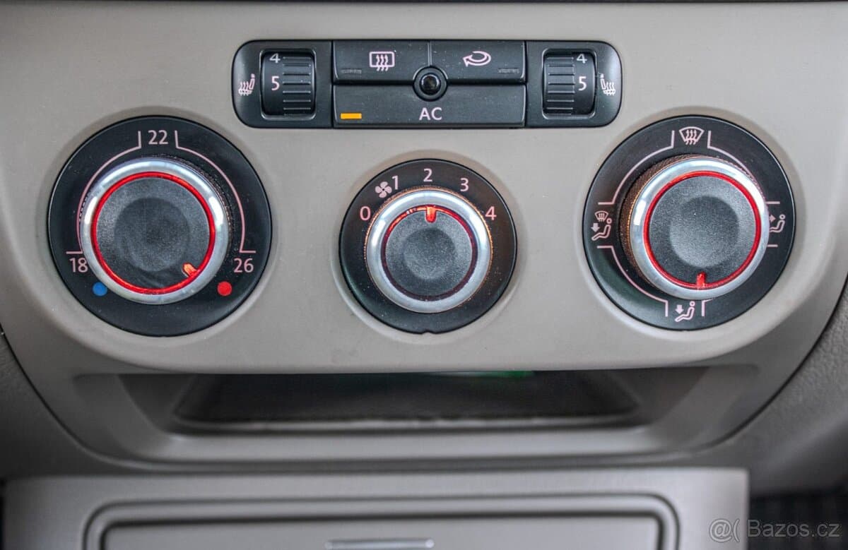 2008 Volkswagen TIGUAN - 13