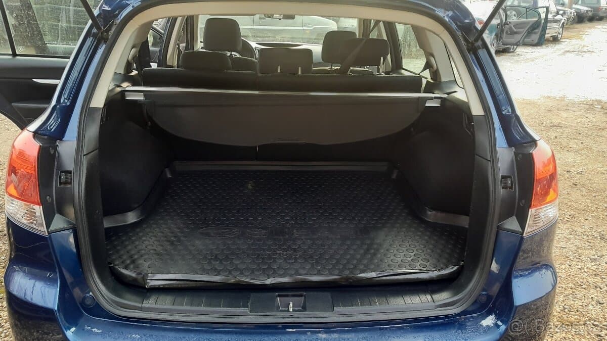 2010 Subaru LEGACY - 13
