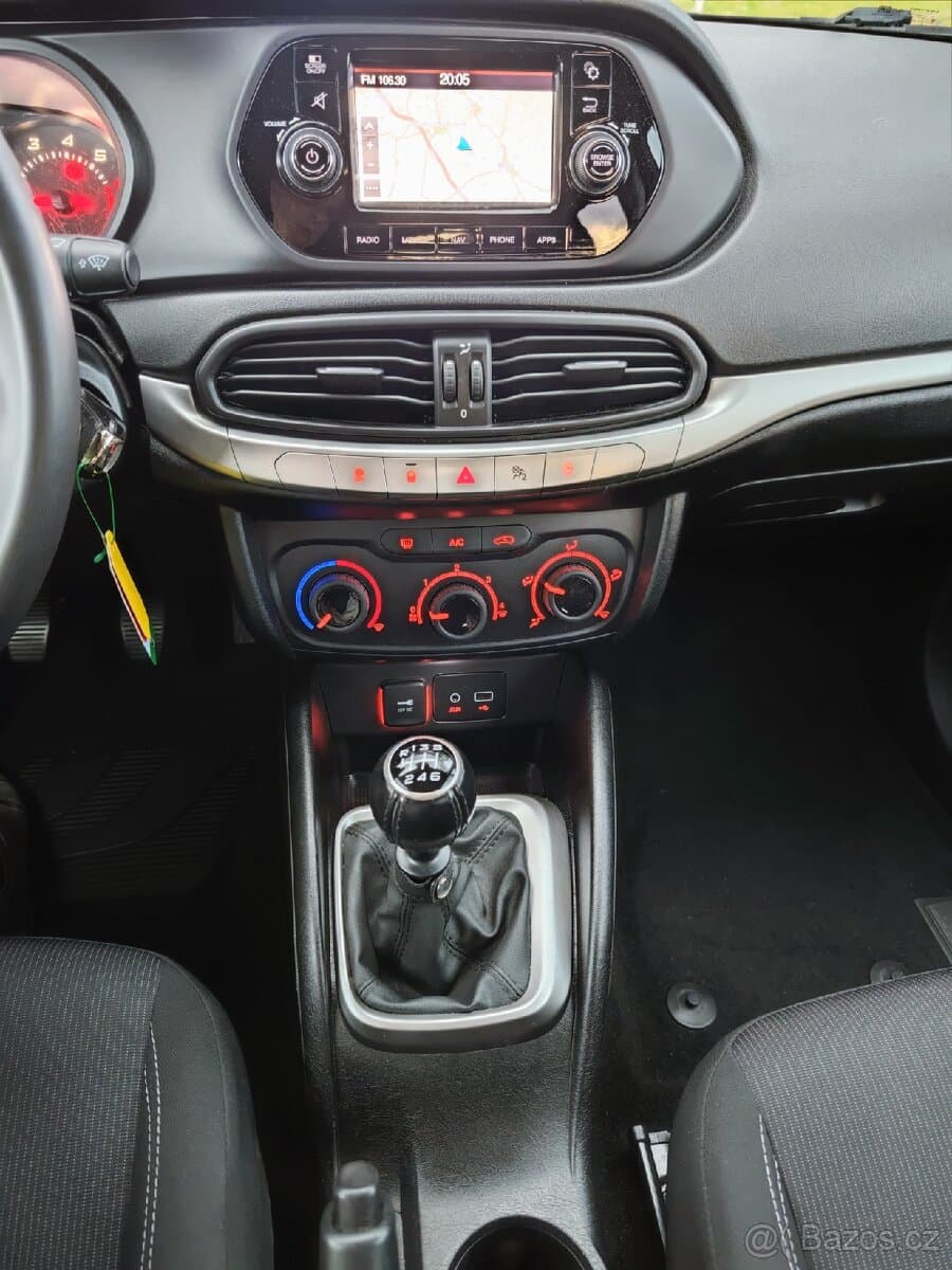 2017 Fiat TIPO - 13