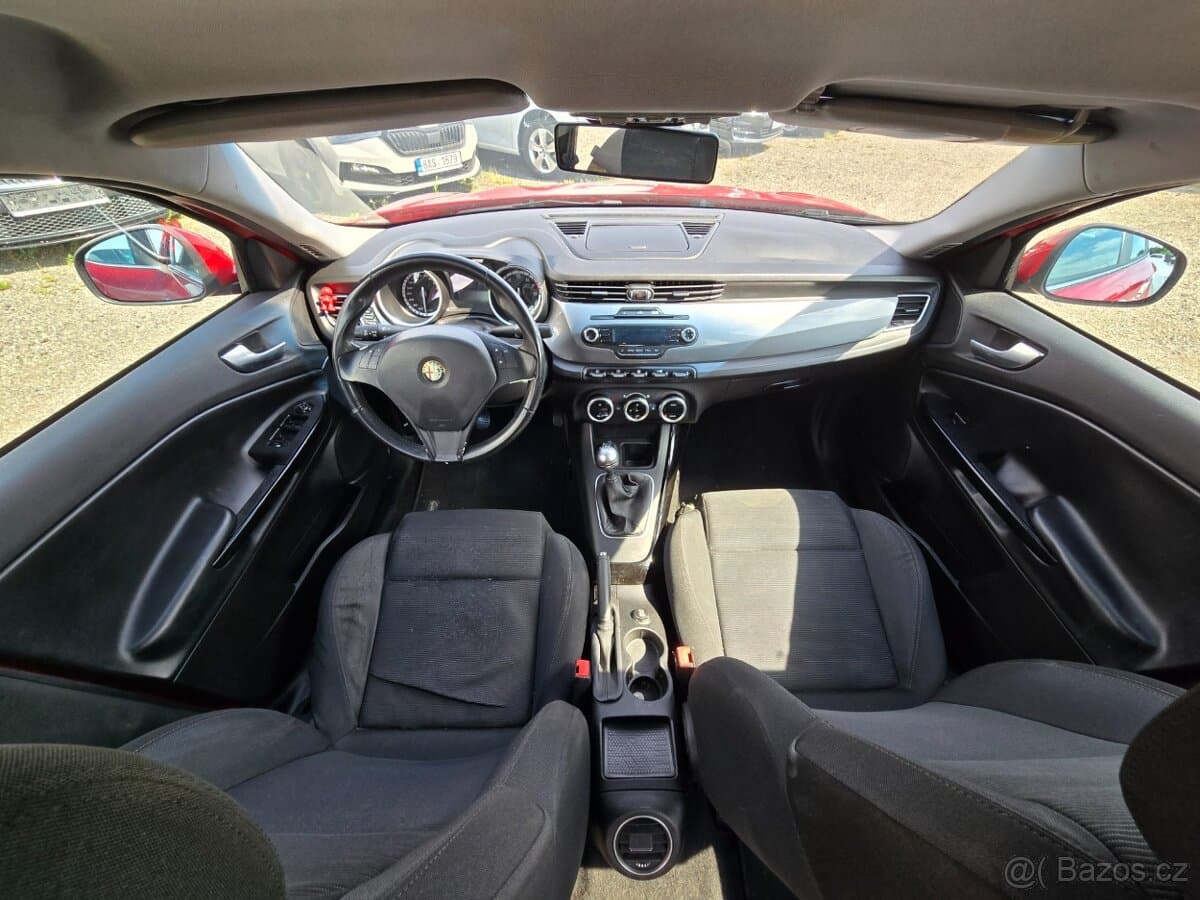 2011 Alfa Romeo GIULIETTA - 13