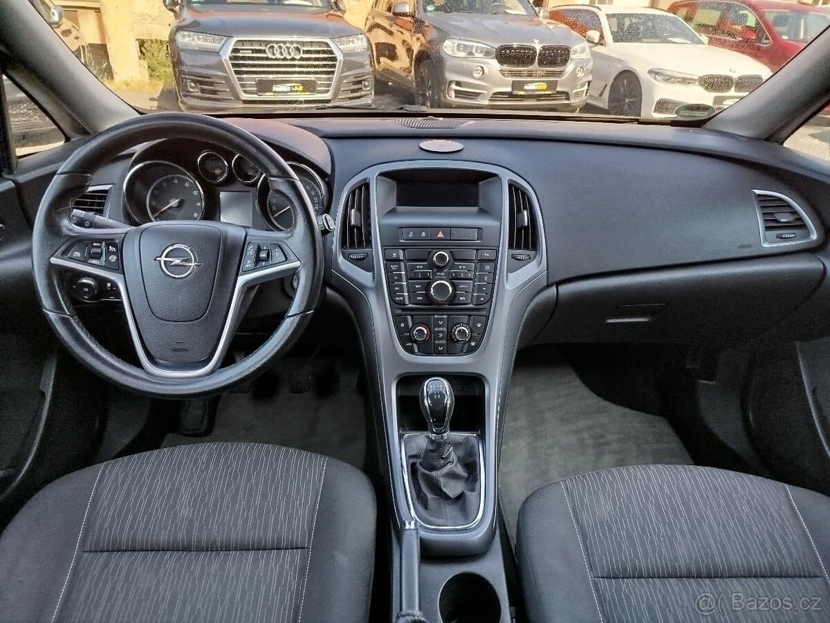2014 Opel ASTRA - 13