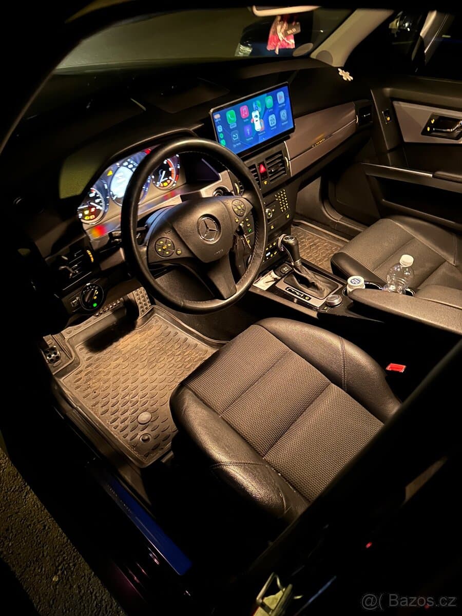 2009 Mercedes-Benz GLK - 13
