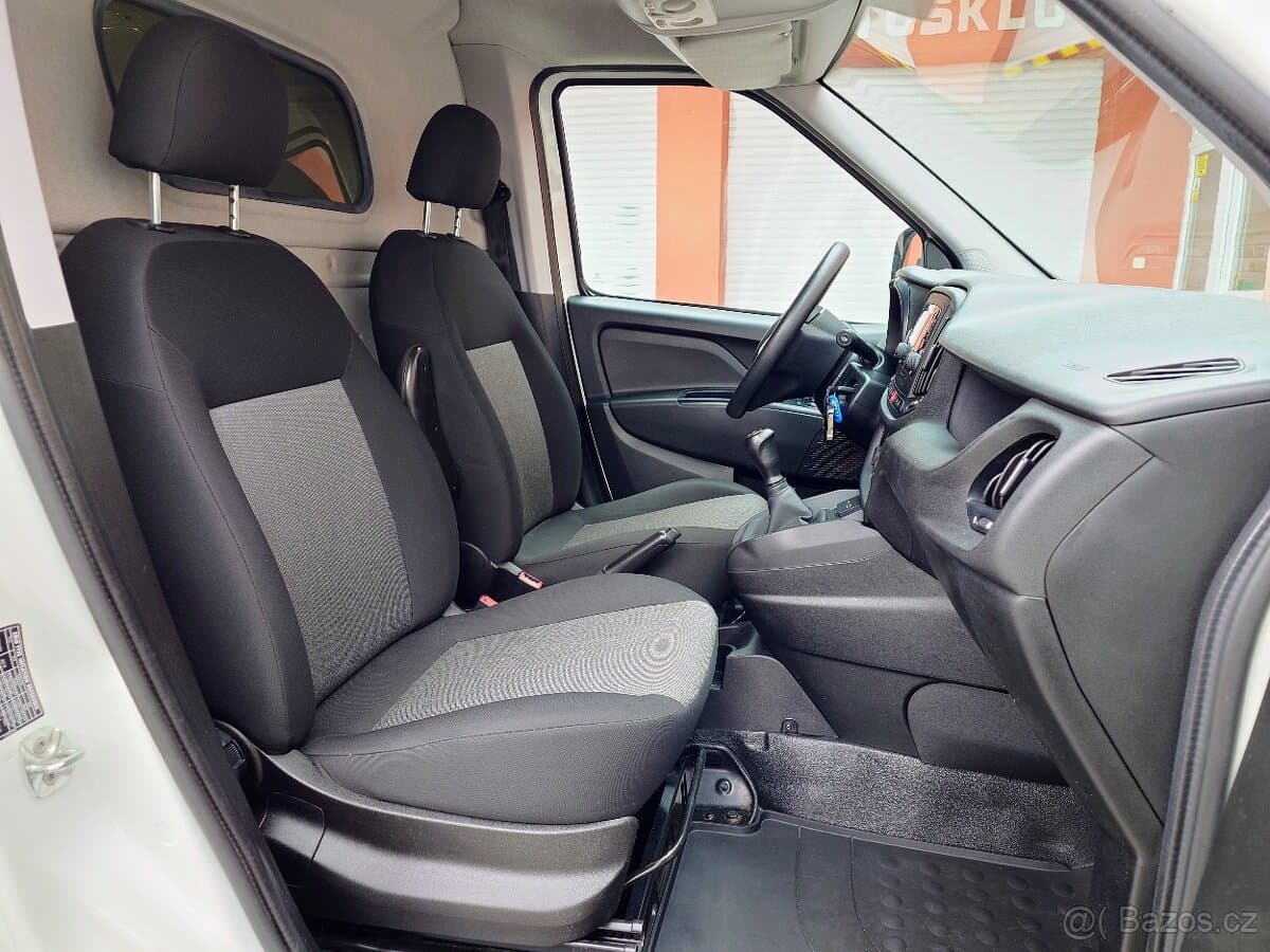 2019 Fiat DOBLO - 13