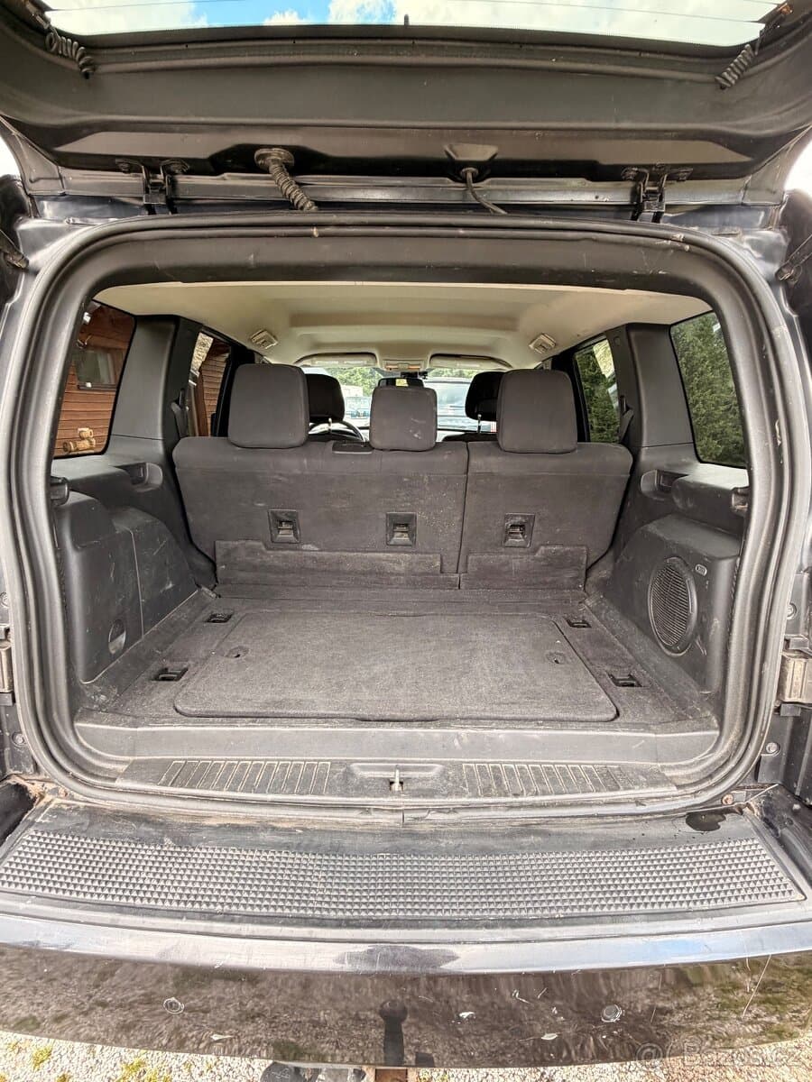2010 Jeep CHEROKEE - 13