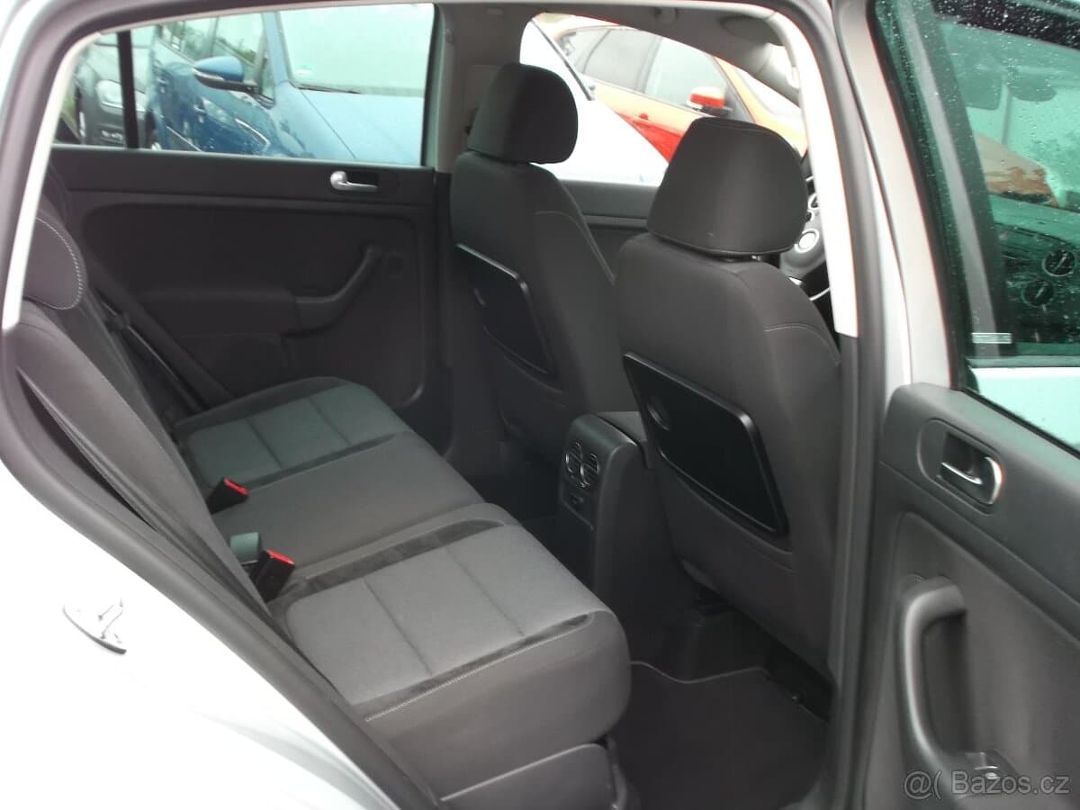 2011 Volkswagen GOLF - 13