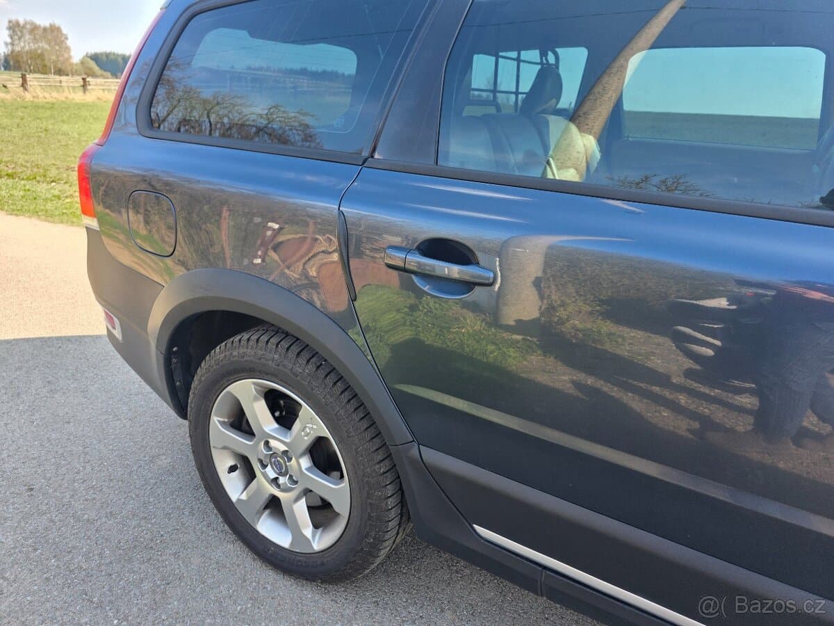 2007 Volvo XC70 - 13
