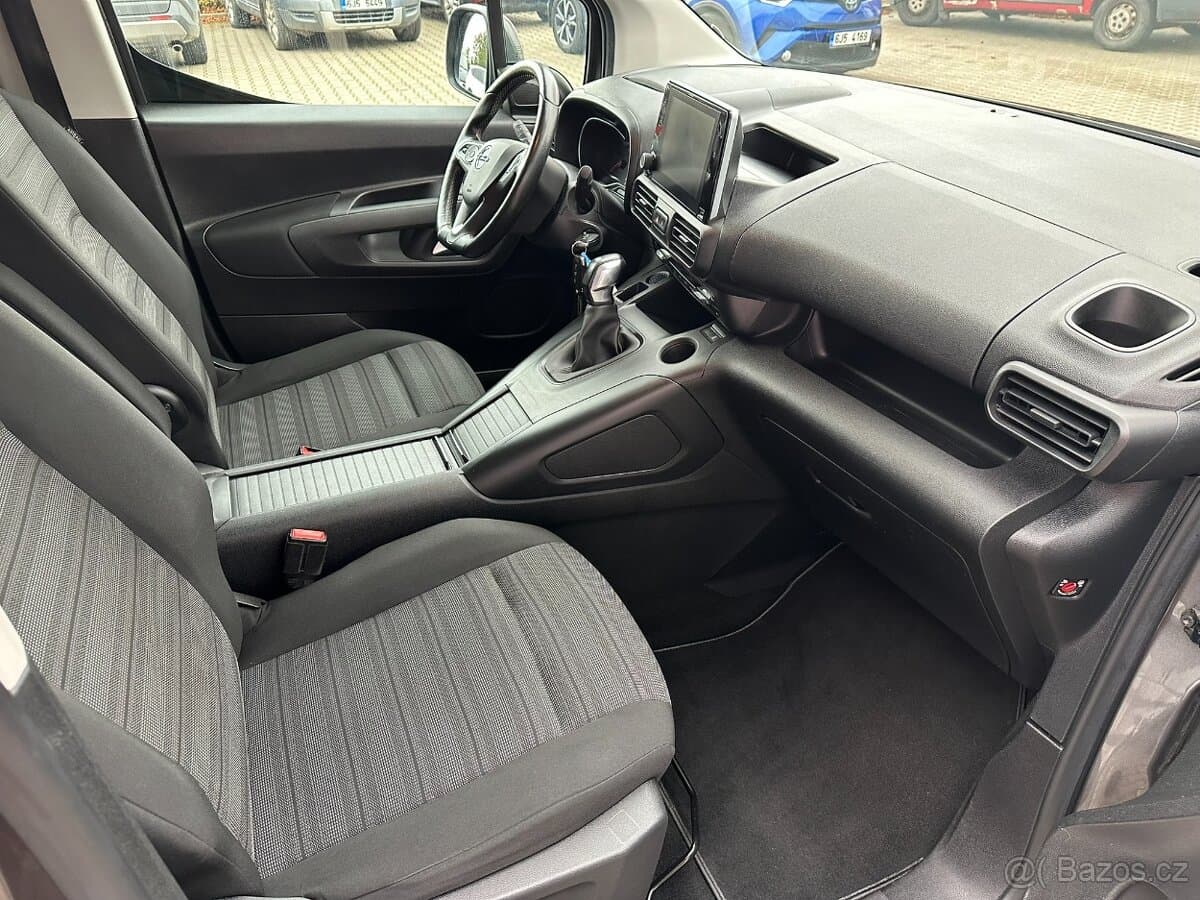 2019 Opel COMBO - 13