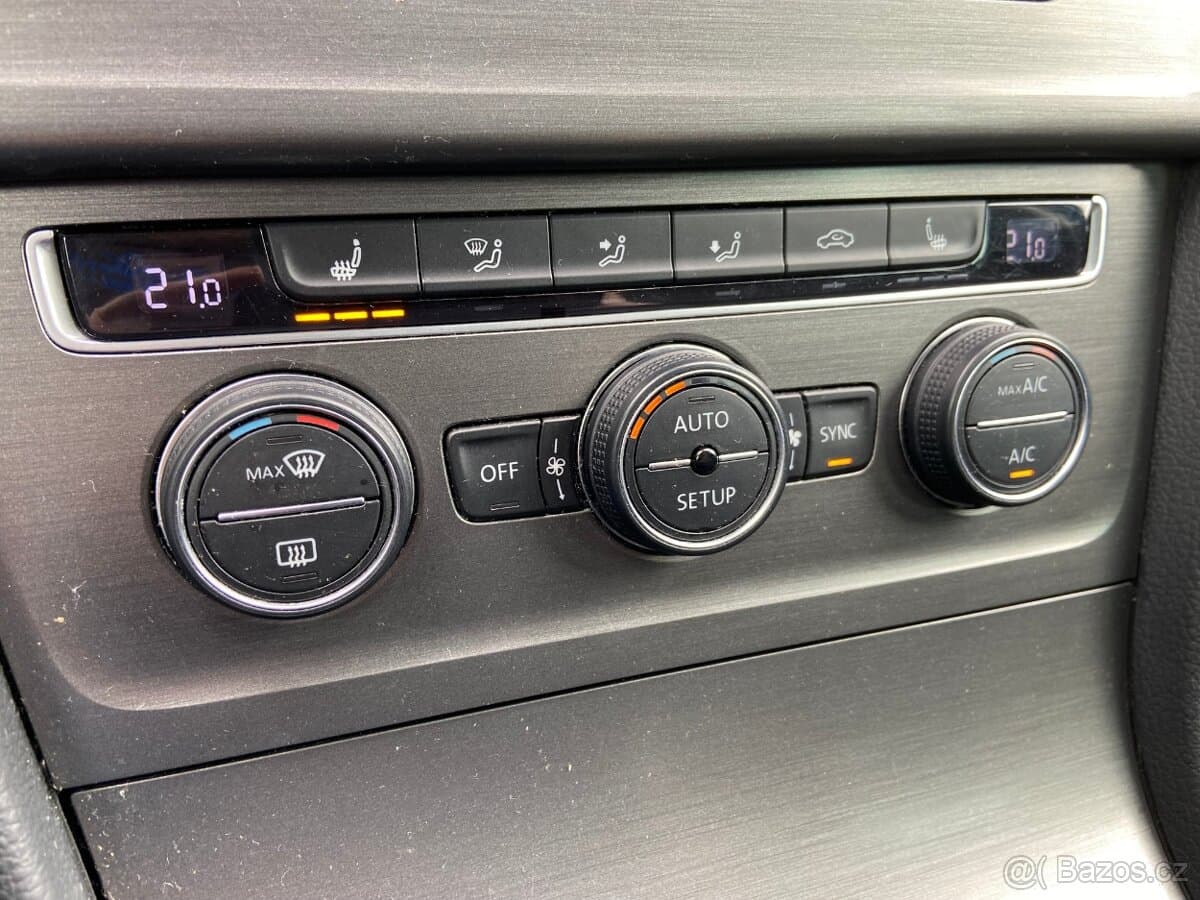 2013 Volkswagen GOLF - 13