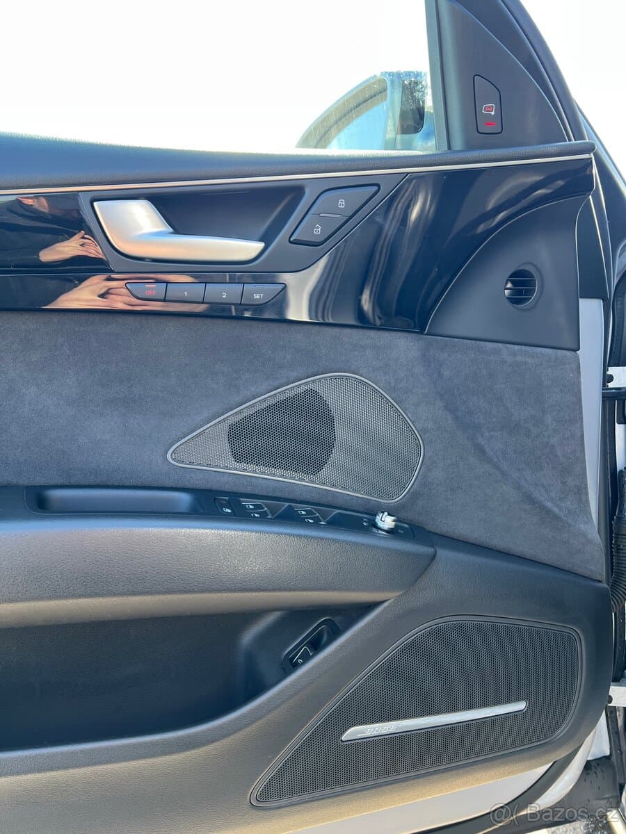2015 Audi A8 - 13