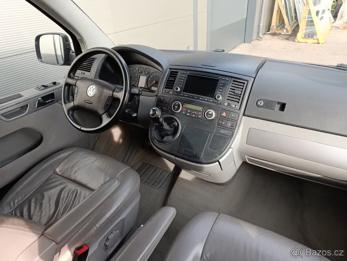2006 Volkswagen MULTIVAN - 13