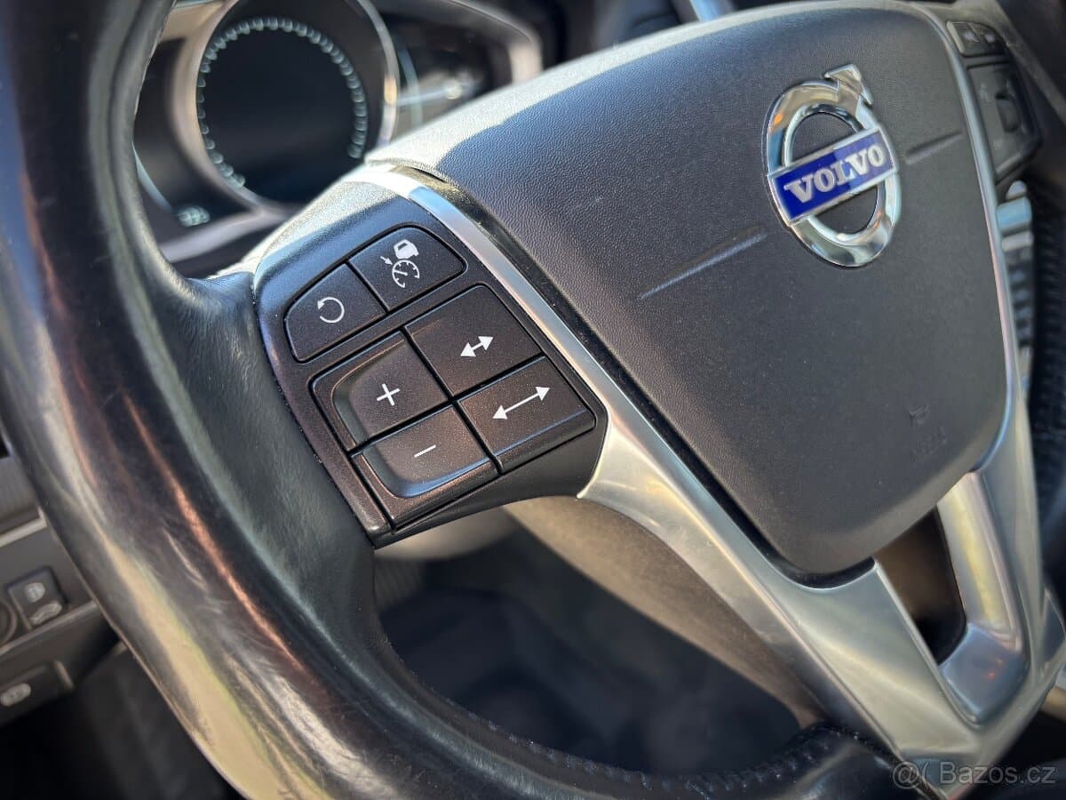 2015 Volvo XC60 - 13