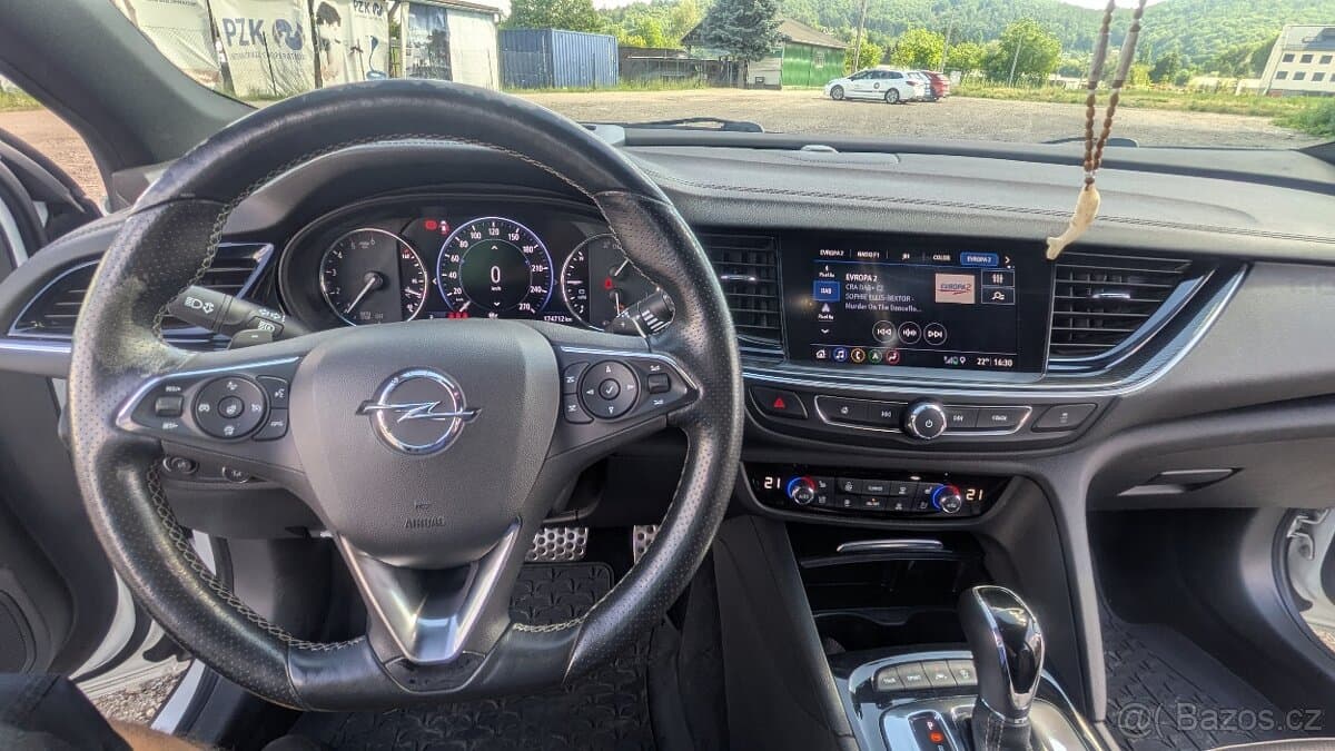 2019 Opel INSIGNIA - 13