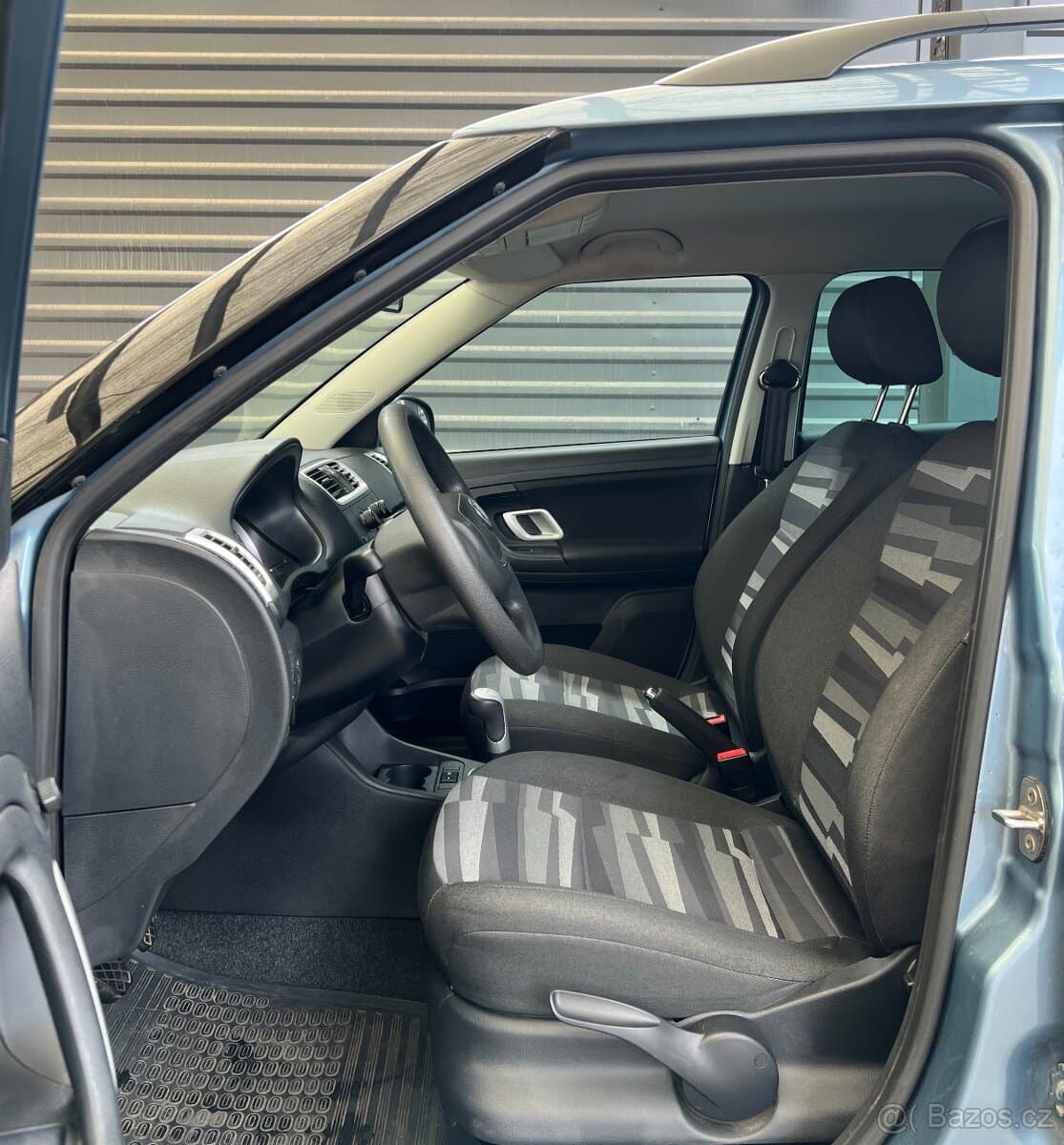 2010 Škoda FABIA - 13