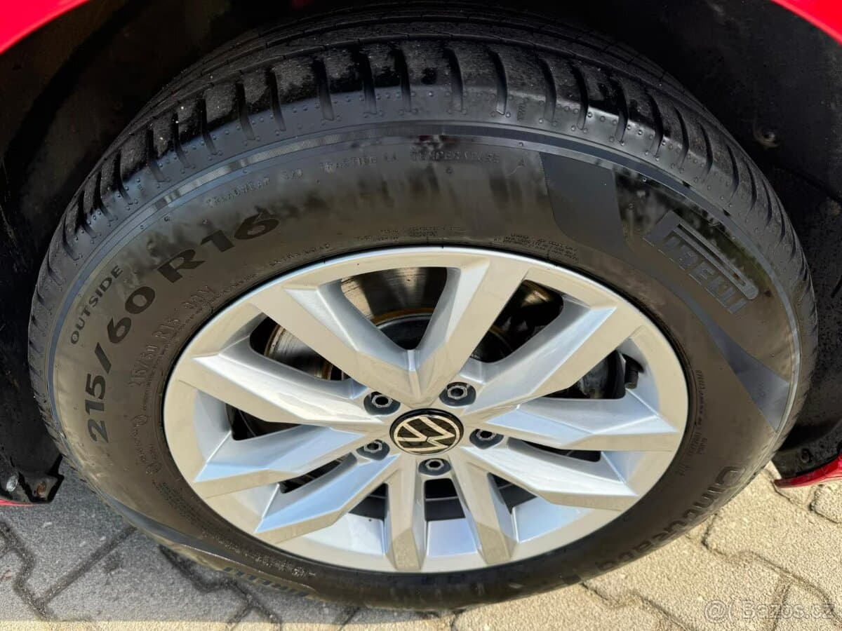 2023 Volkswagen PASSAT - 13