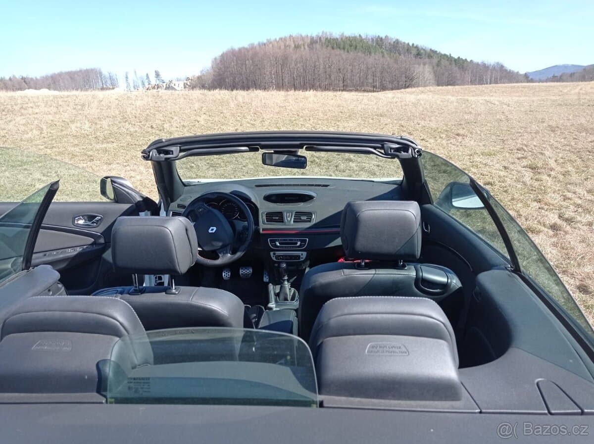 2014 Renault MEGANE - 13