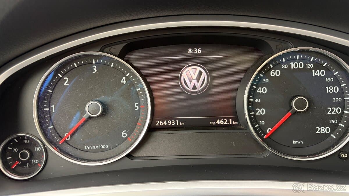 2010 Volkswagen TOUAREG - 13
