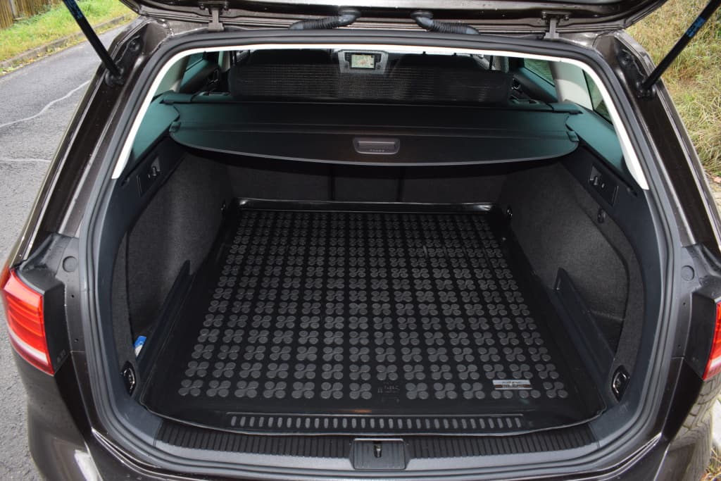 2015 Volkswagen PASSAT - 13