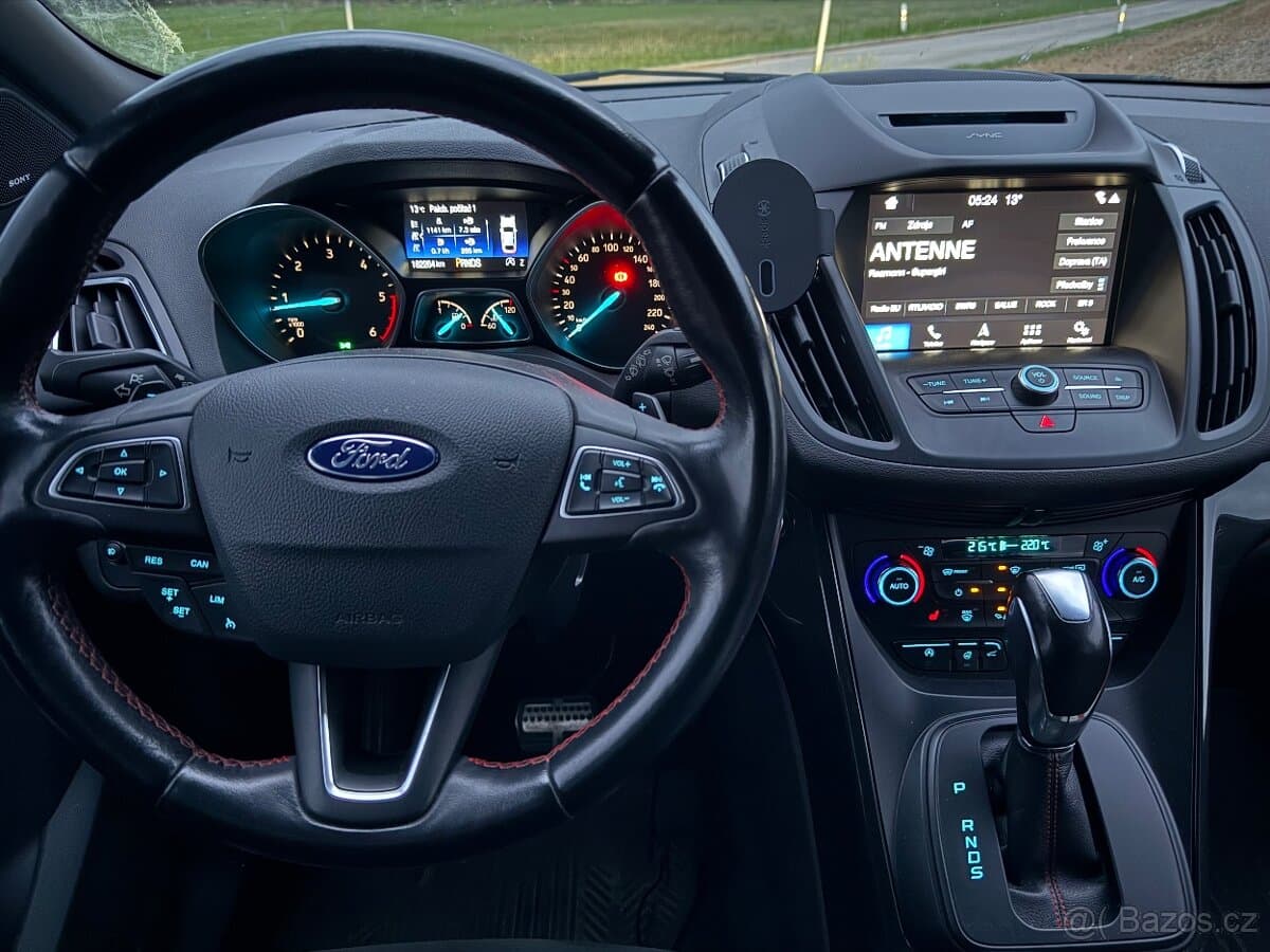 2019 Ford KUGA - 13