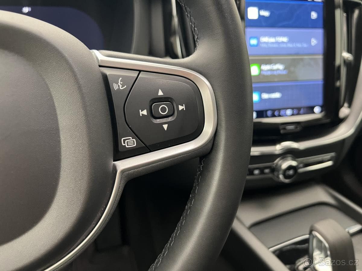 2021 Volvo XC60 - 13