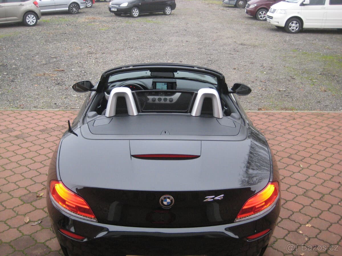 2011 BMW Z4 - 13