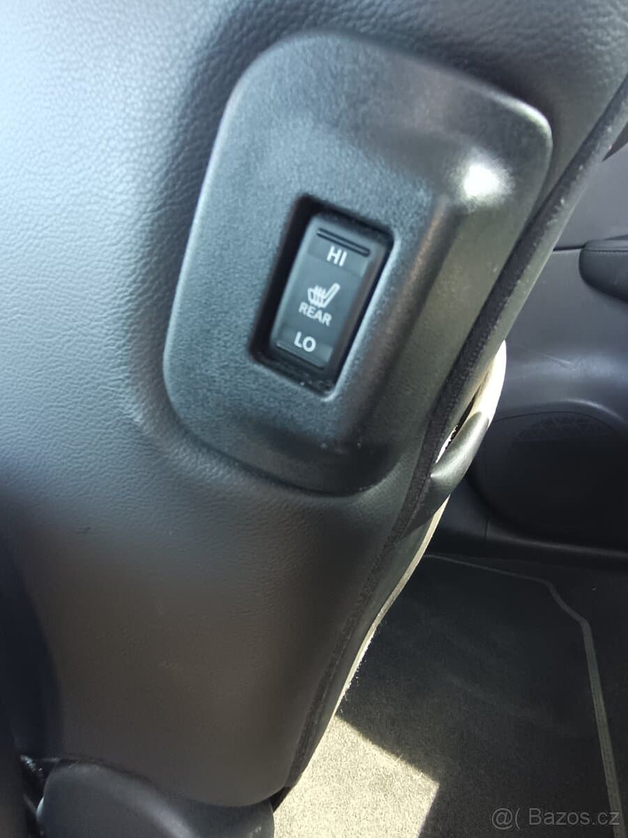2018 Nissan LEAF - 13