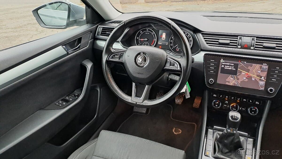 2019 Škoda SUPERB - 13