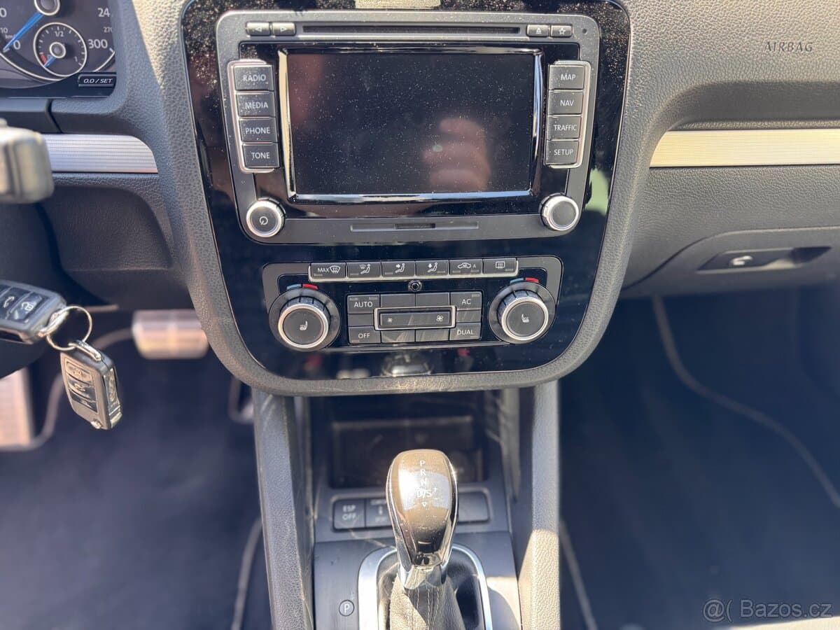 2011 Volkswagen CC - 13