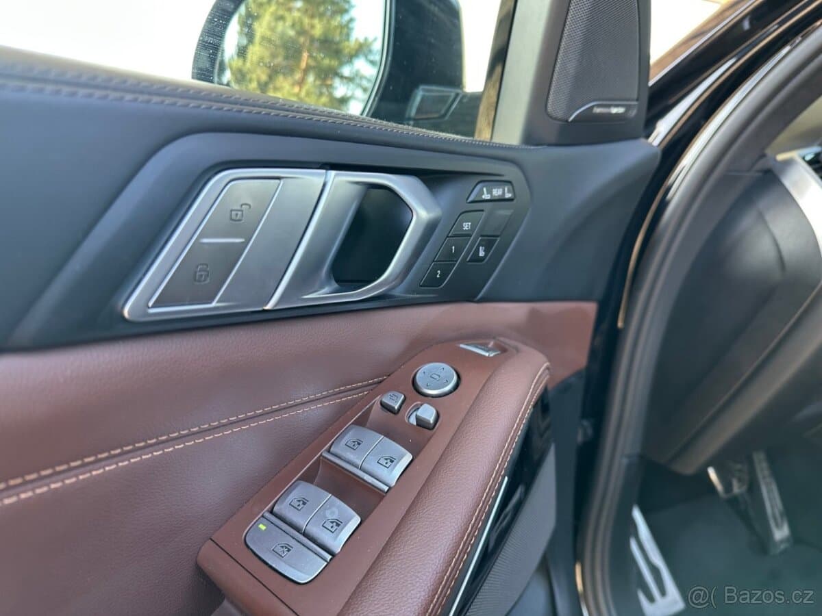 2021 BMW X7 - 13