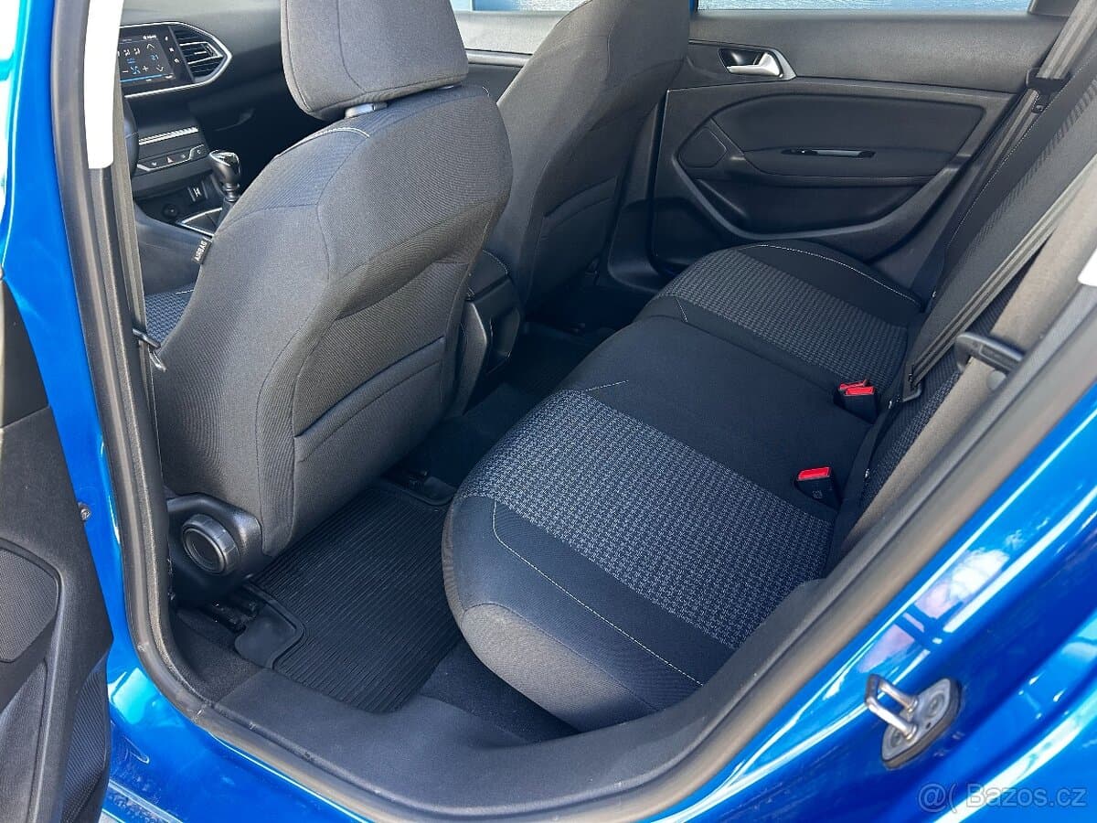 2020 Peugeot 308 - 13