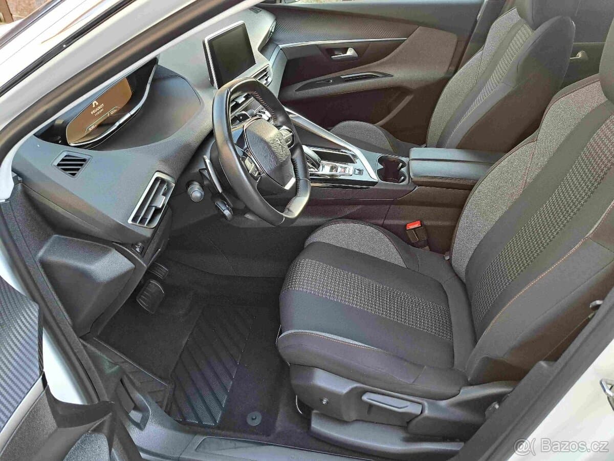 2020 Peugeot 5008 - 13