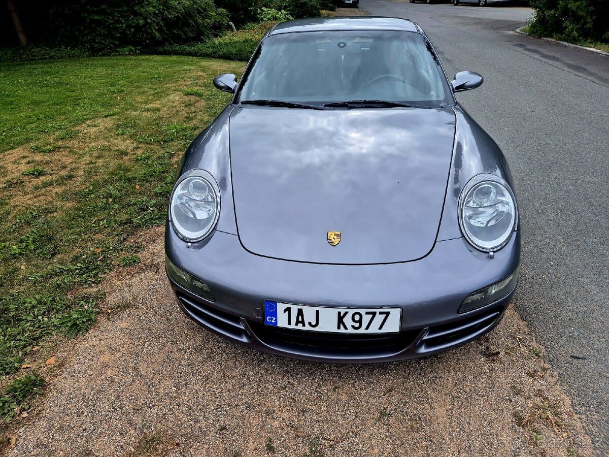 2005 Porsche 911 - 13