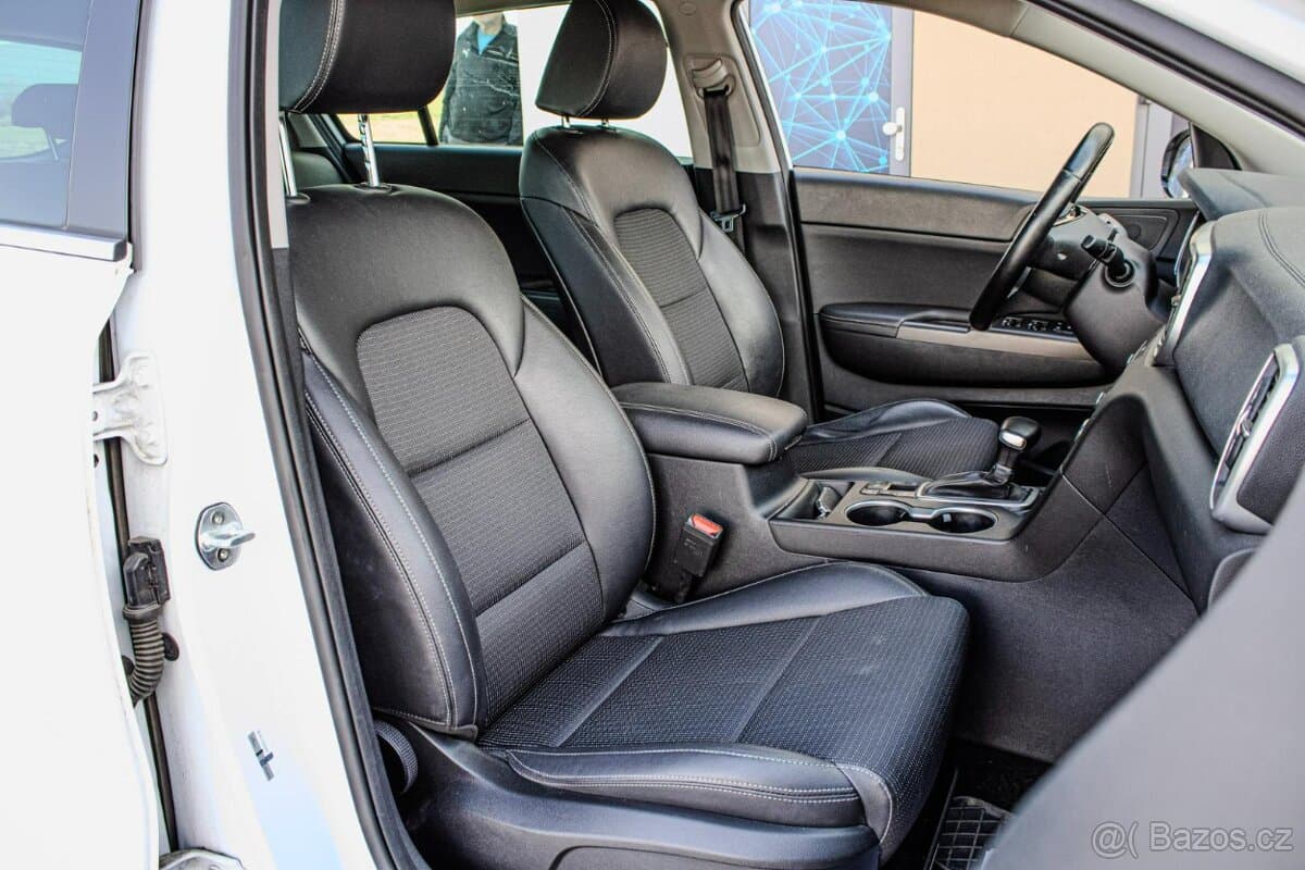 2020 Kia SPORTAGE - 13
