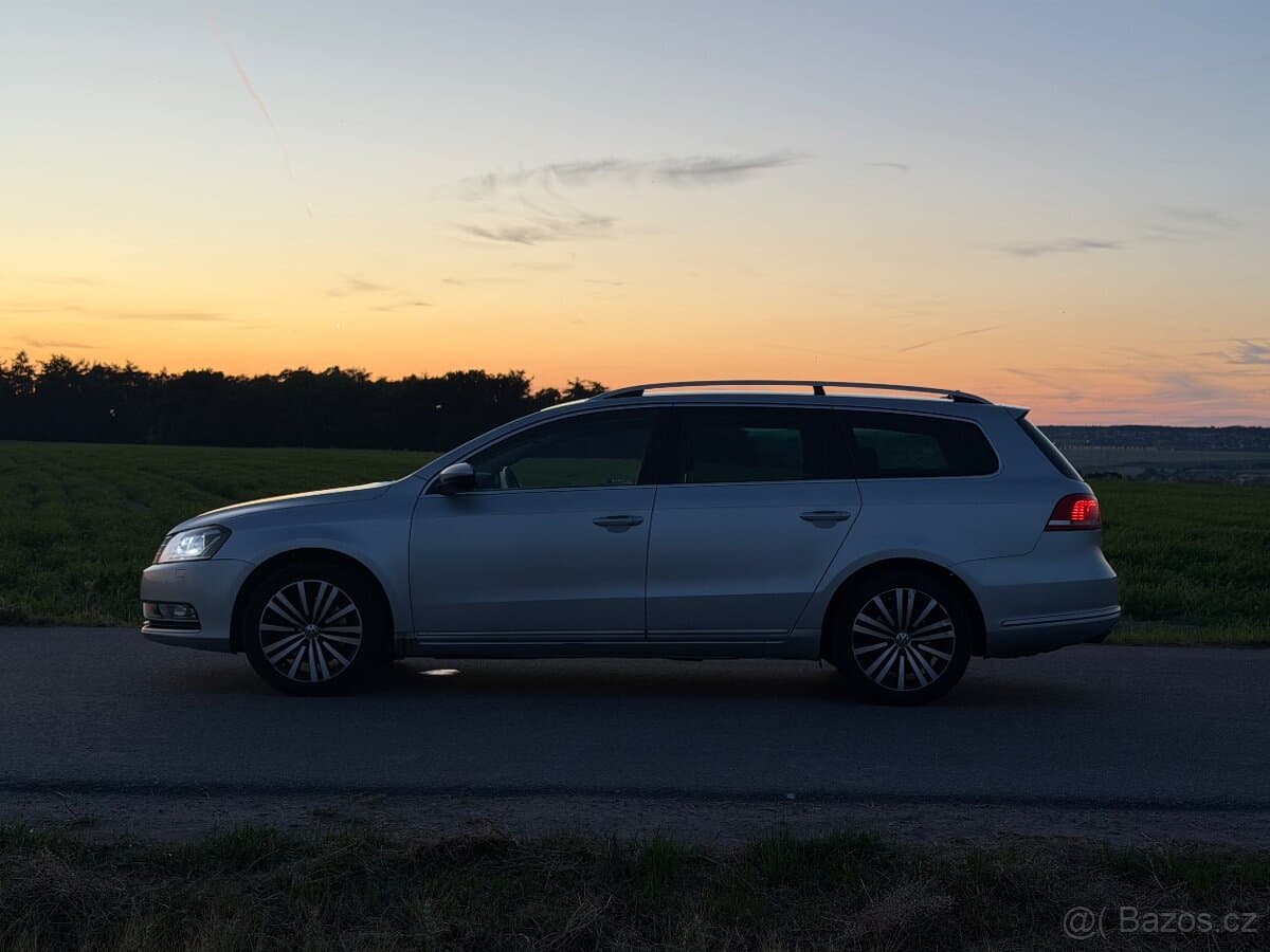 2013 Volkswagen PASSAT - 13