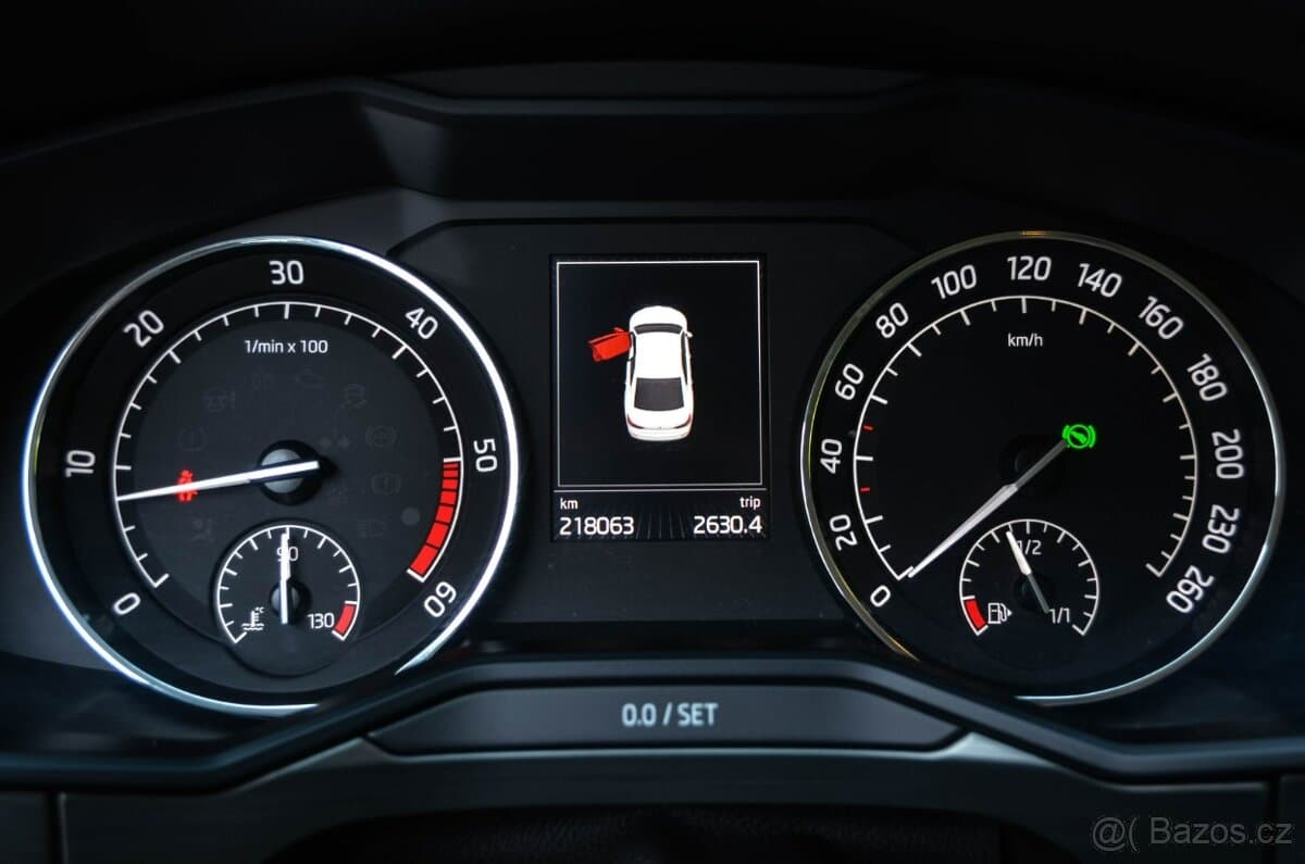 2015 Škoda SUPERB - 13