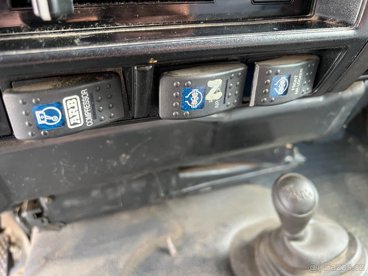 2009 Toyota LAND CRUISER - 13