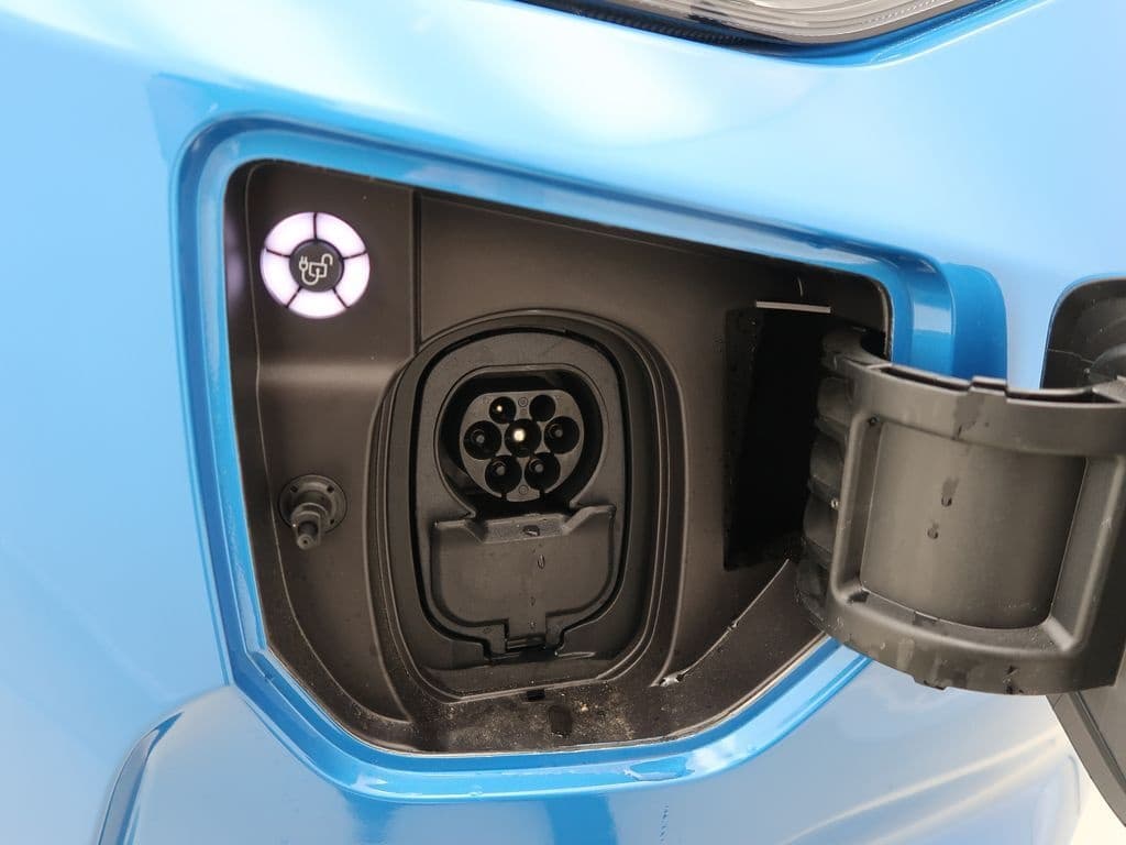 Ford TOURNEO - 13