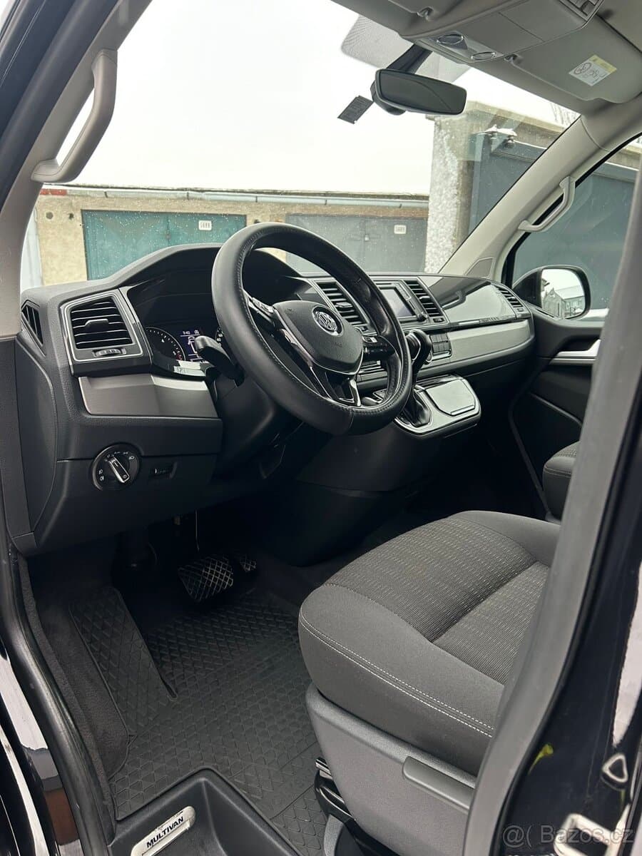 2017 Volkswagen MULTIVAN - 13