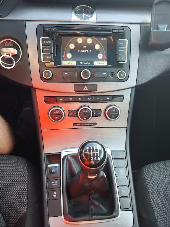 2012 Volkswagen PASSAT - 13