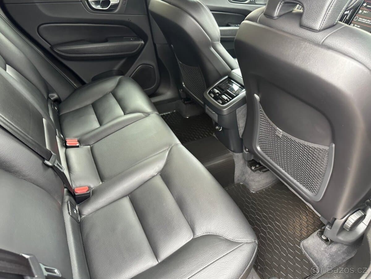 Volvo XC60 - 13