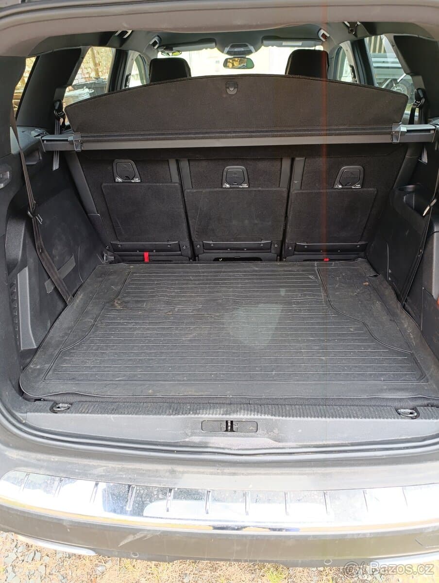 Peugeot 5008 - 13