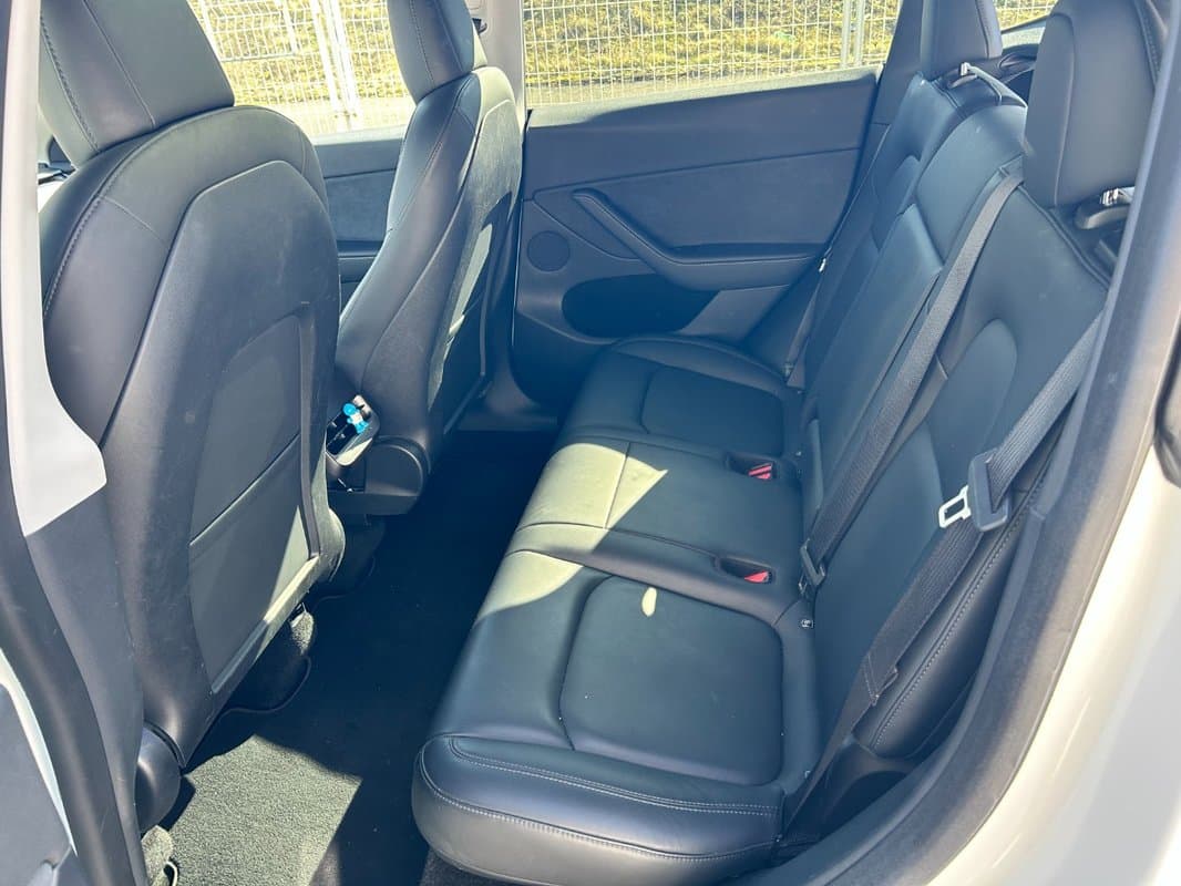 2021 Tesla MODEL Y - 13