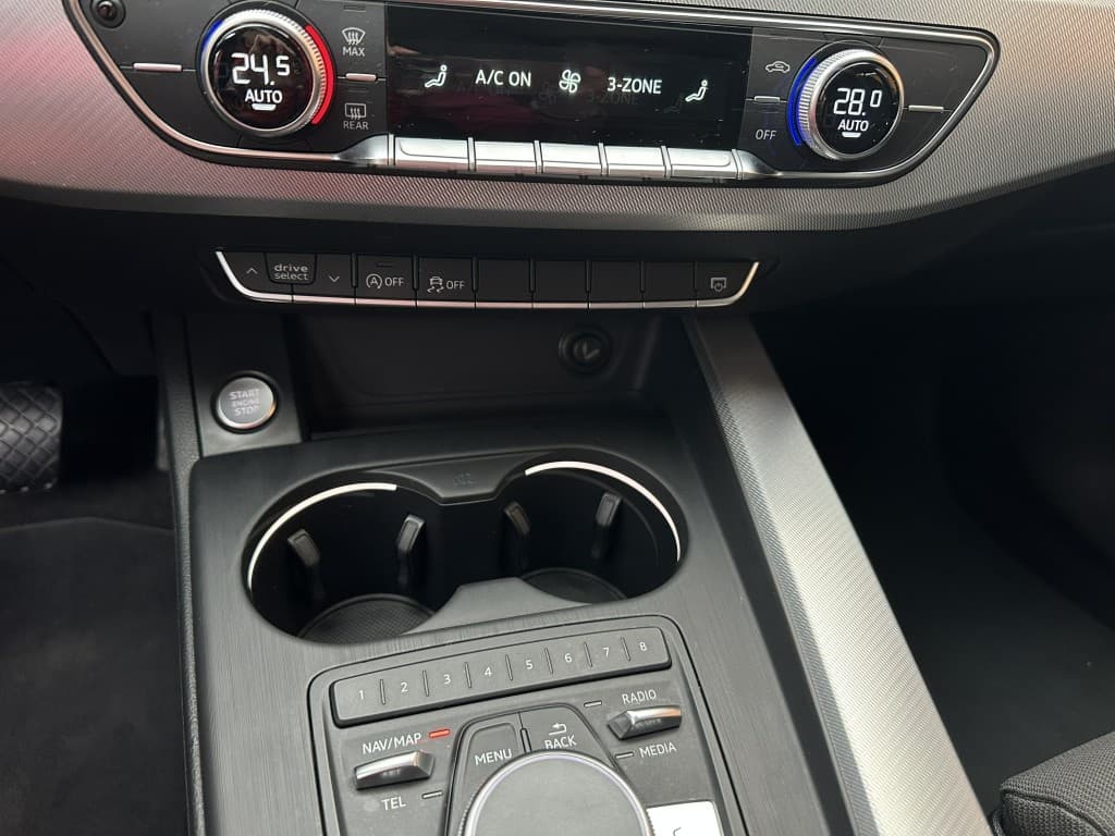 2016 Audi A4 - 13