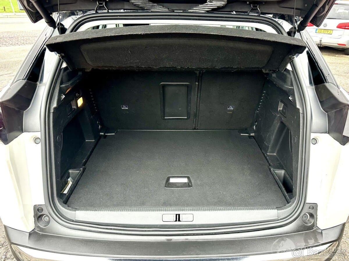 2019 Peugeot 3008 - 13