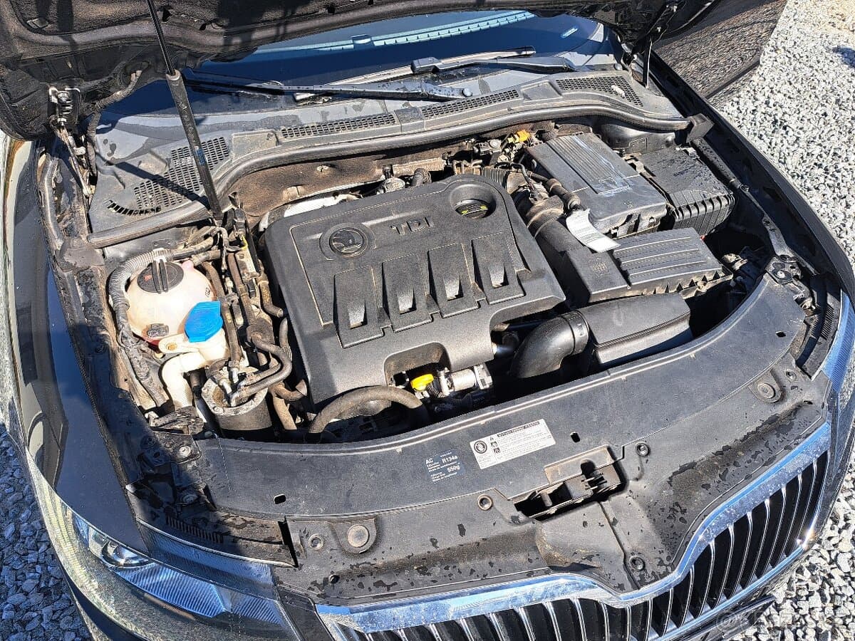 2014 Škoda SUPERB - 13