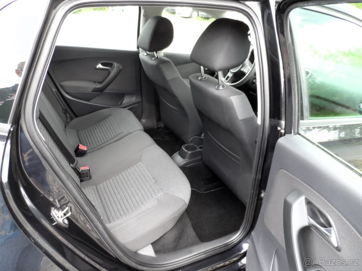 2012 Volkswagen POLO - 13