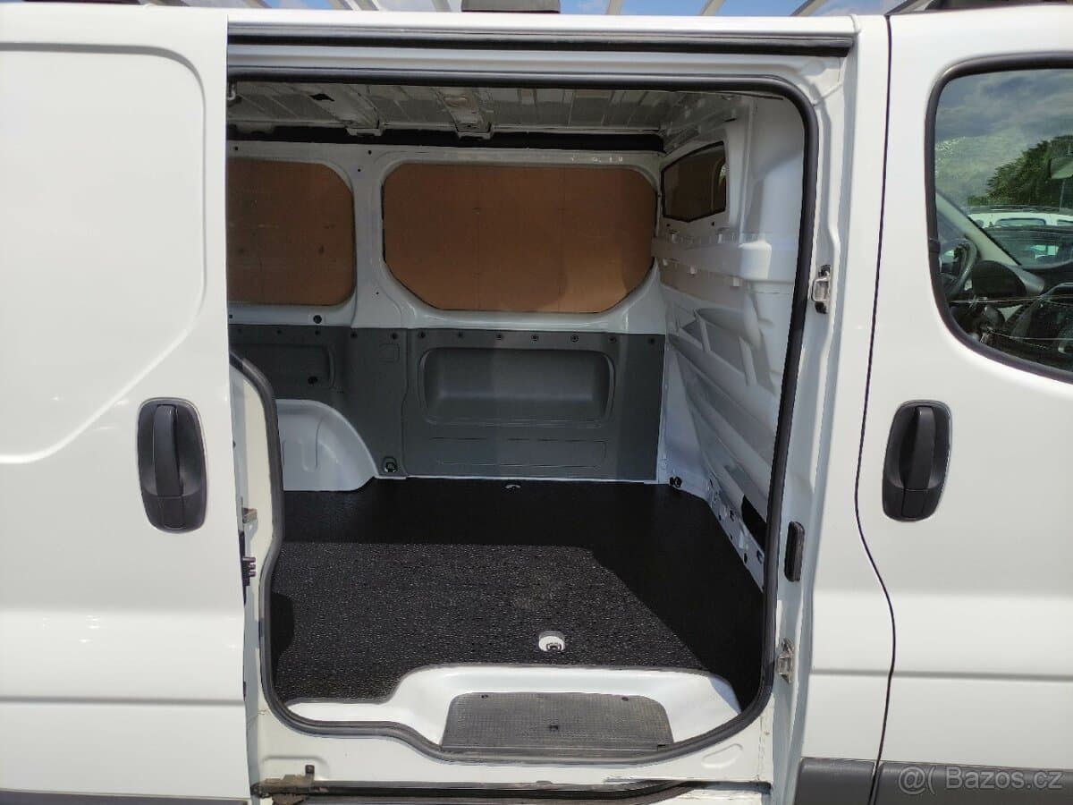 2013 Renault TRAFIC - 13