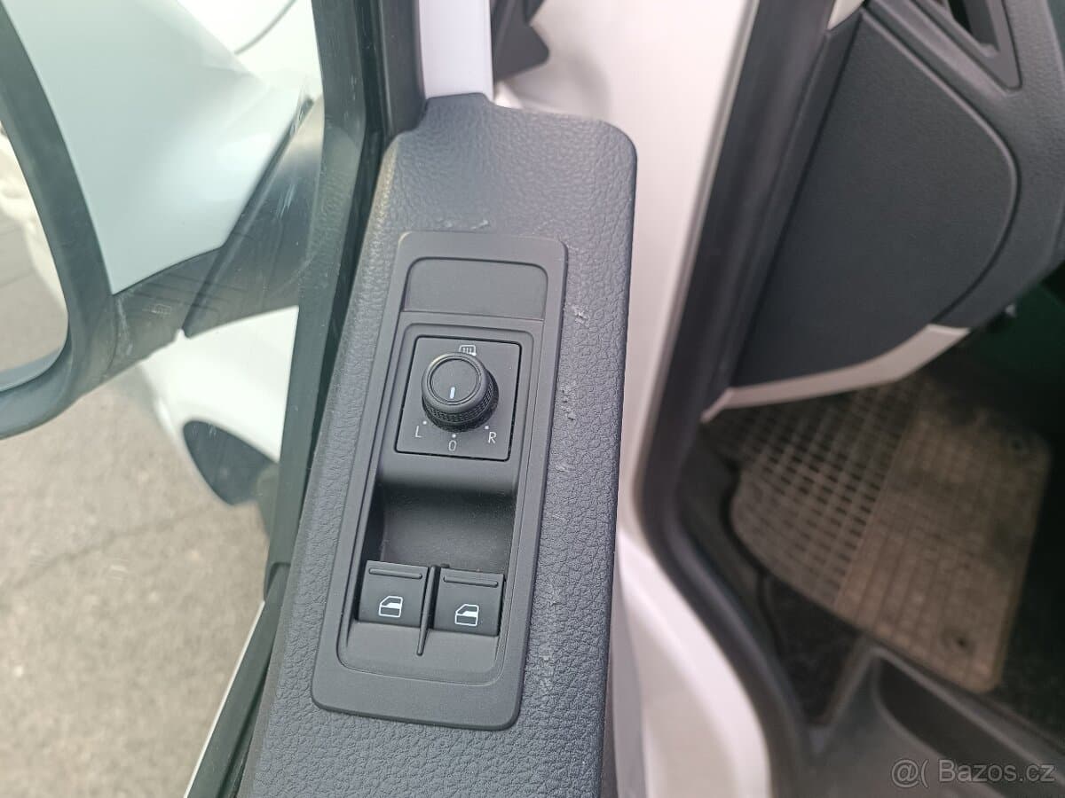 2018 Volkswagen CARAVELLE - 13
